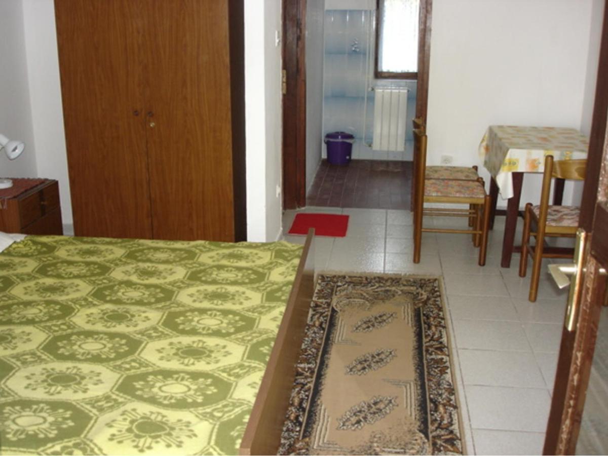 Apartments Vjera Krk Town Oda fotoğraf